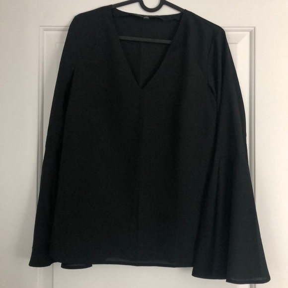 Banana Republic Bell Sleeve Top - Picture 2 of 4